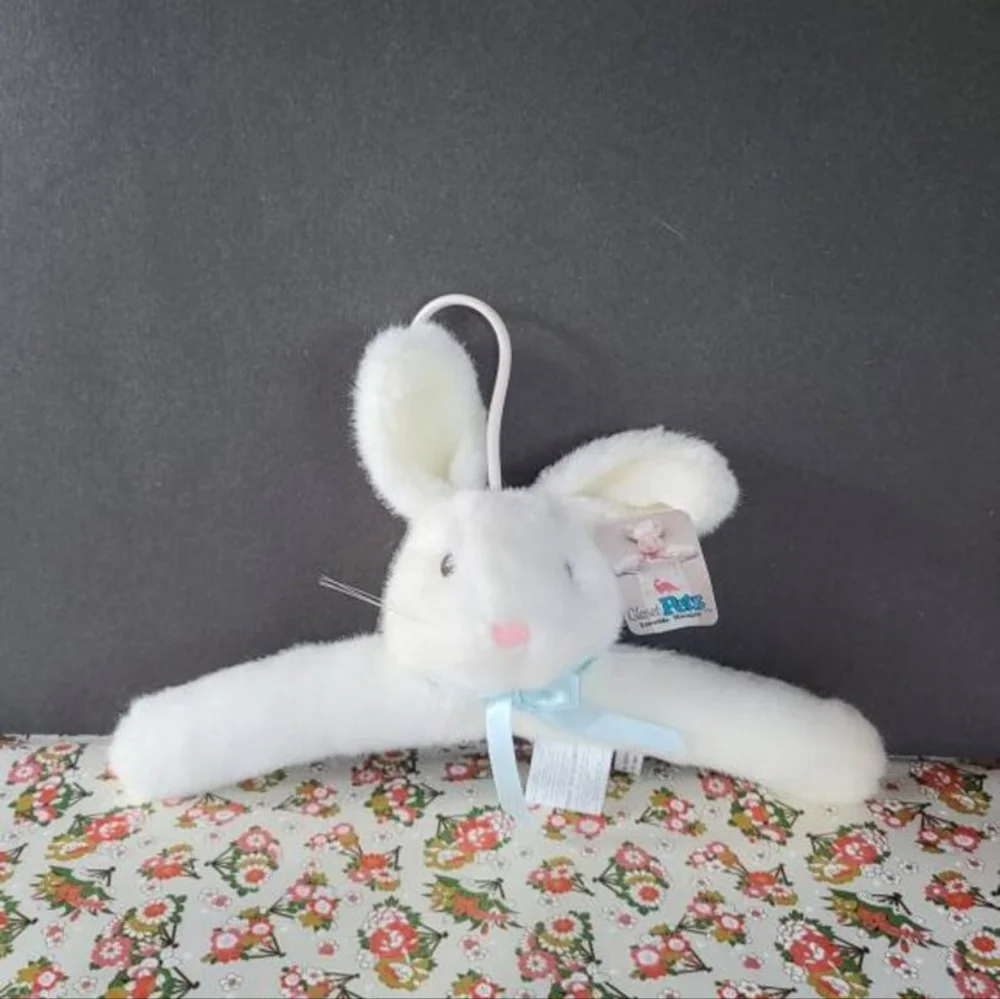 Closet Pets Lovable Hanger